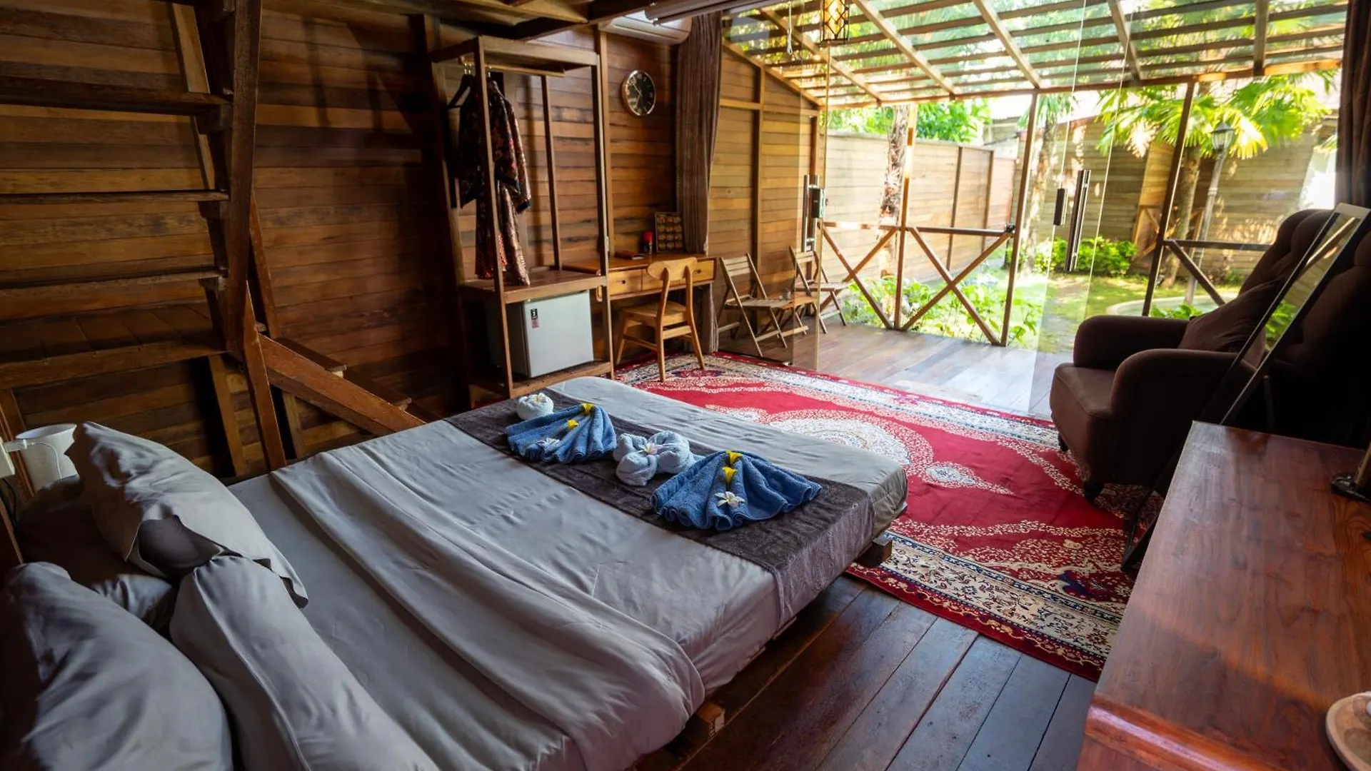 Bali Lagoons Retreat With Private Pools Near Beach And Markets Nusa Dua